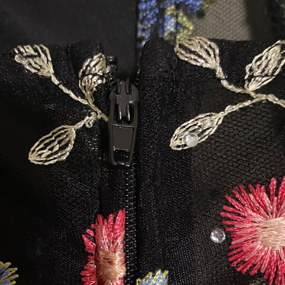 City Studio Black Floral Prom Dress - Picture 8 of 12
